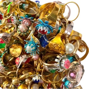 JEWELED TOY RINGS Vintage Vending Machine Gum Ball Treasure Dime Store Jewelry Kiddie Toys Plastic + Tin Mystery Lot