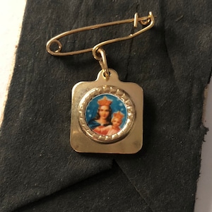 MARY & JESUS PIN Religious Jewelry Virgin Mary Baby Jesus Miniature Golden Charm