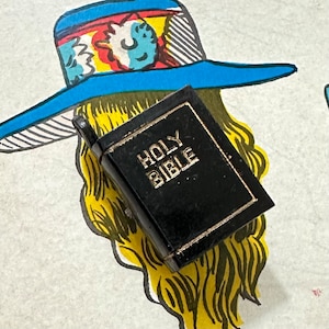 1pc STANHOPE BIBLE CHARM 7/8&quot; Vintage Plastic Miniature Religious Gift The Lord&#39;s Prayer Inside Hong Kong