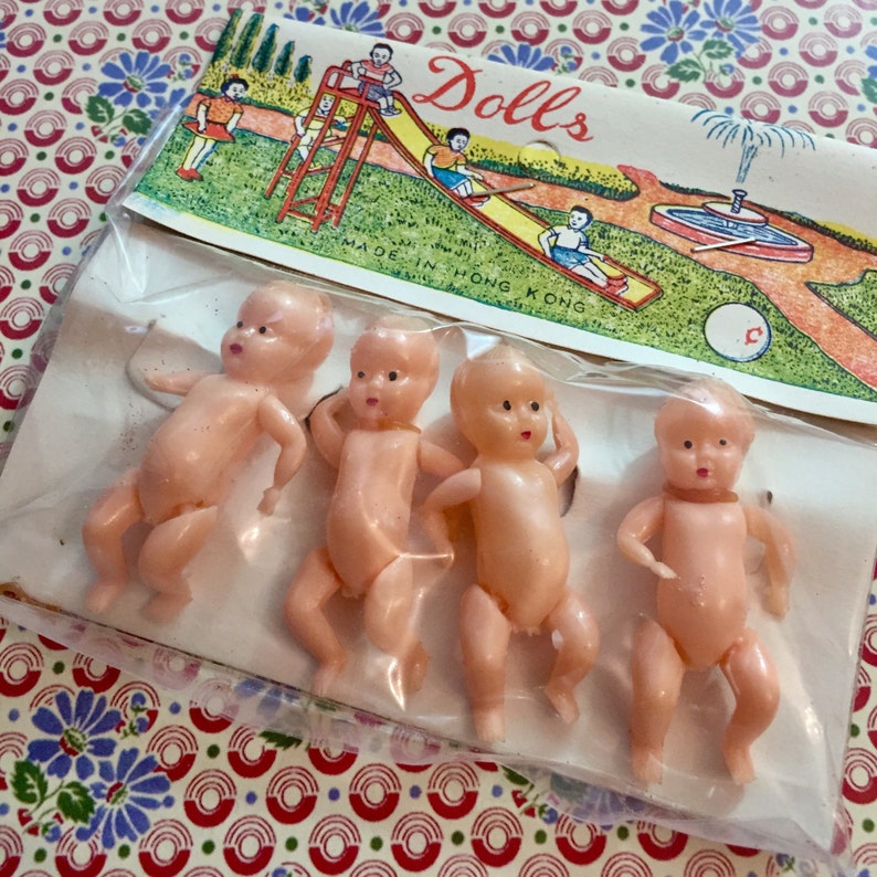 small plastic dolls for crafts