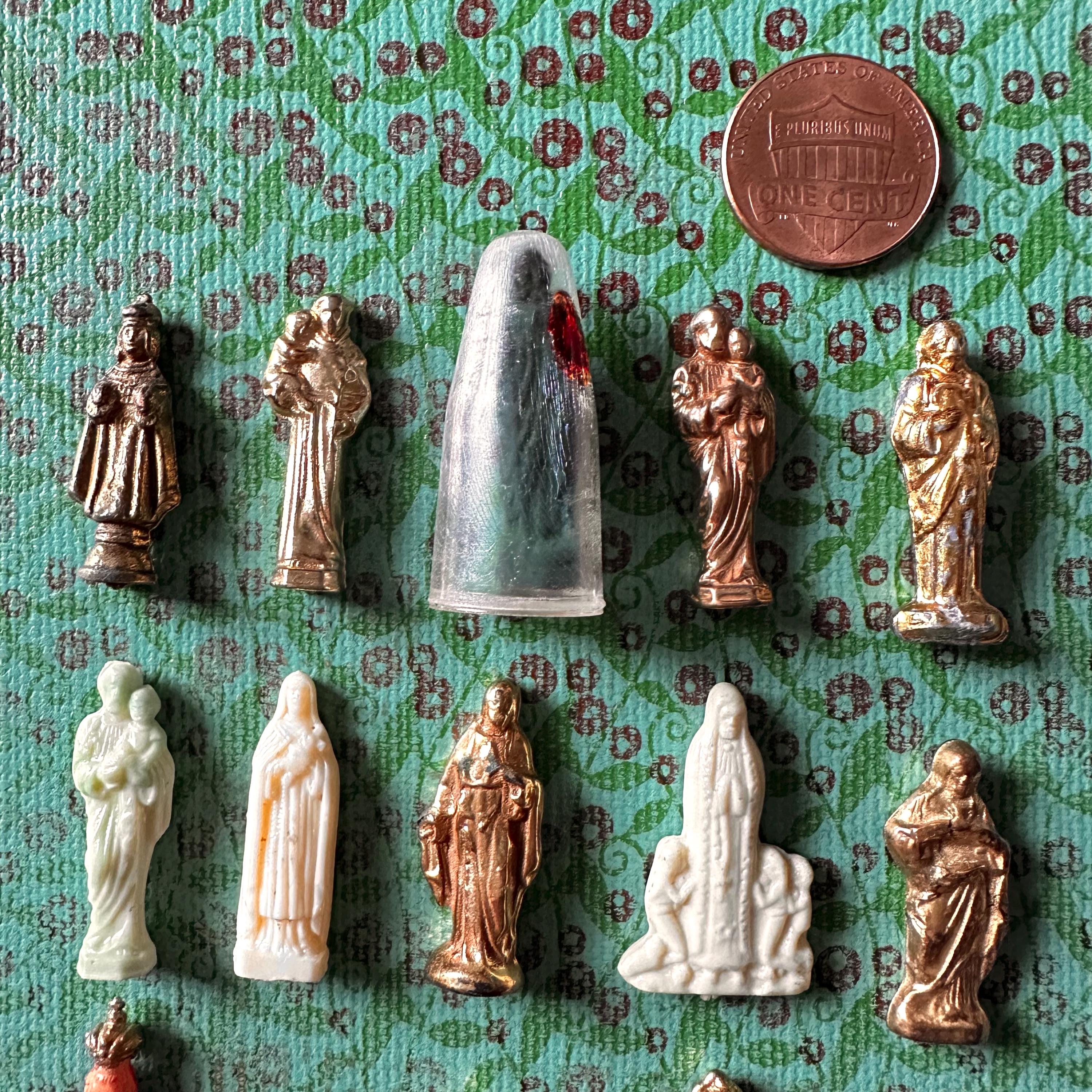 アンティーク雑貨 Small old religious statue. 1 Tiny Saint Statue 1