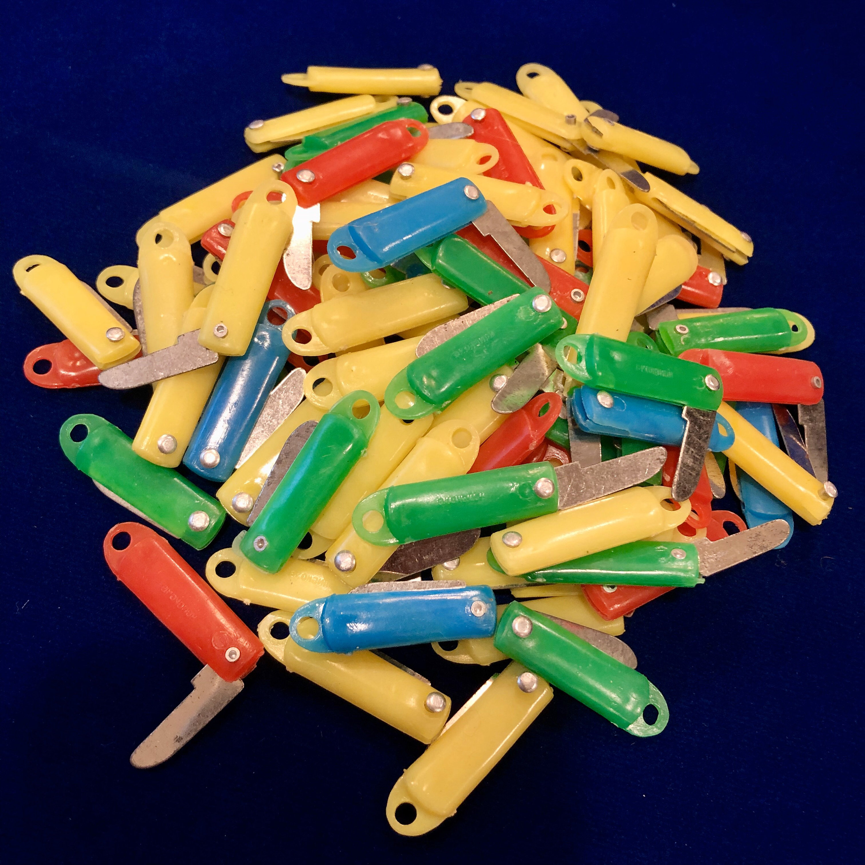 4pcs VINTAGE KNIFE CHARMS Miniature Toy Pocket Knives Colorful Etsy