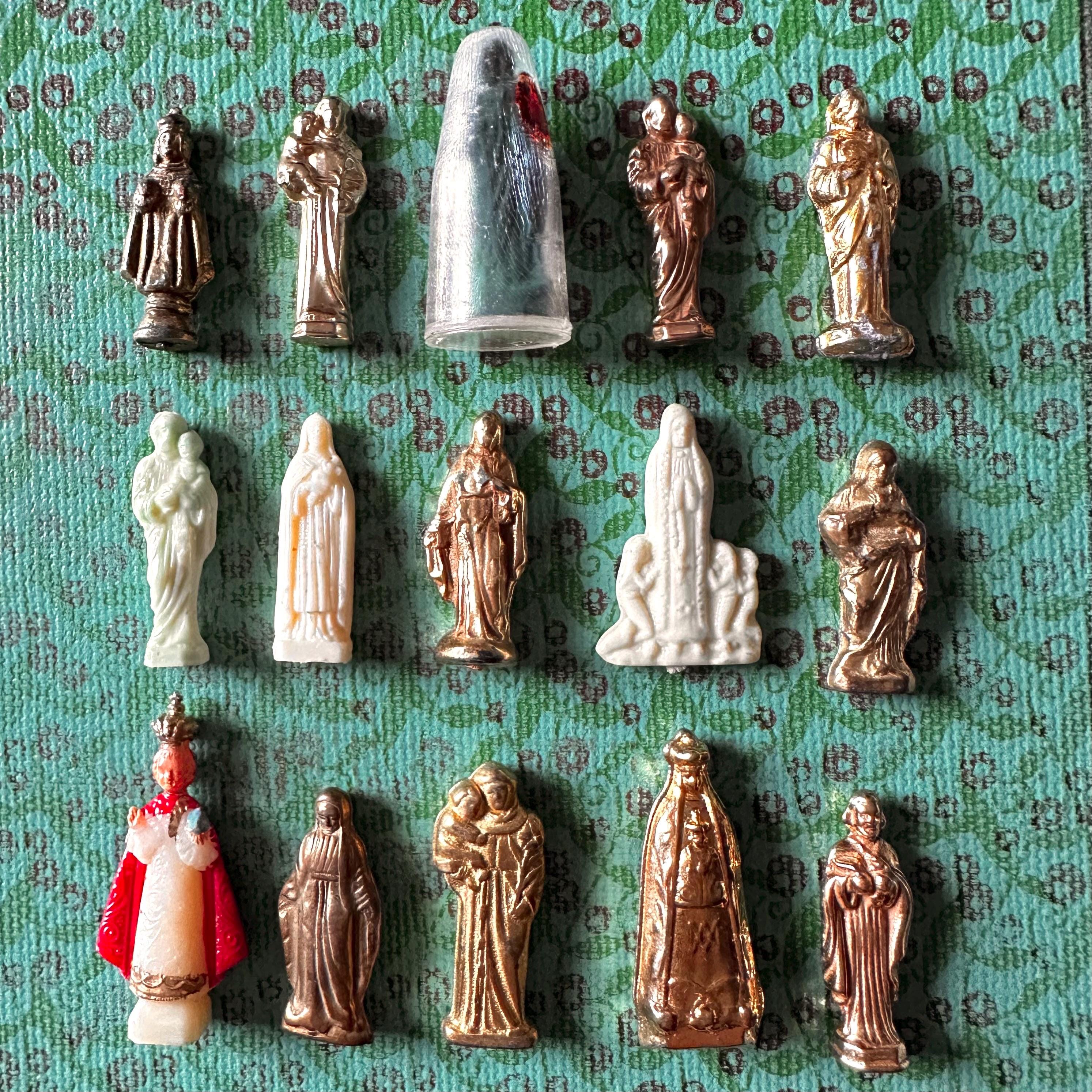 アンティーク雑貨 Small old religious statue. 1 Tiny Saint Statue 1