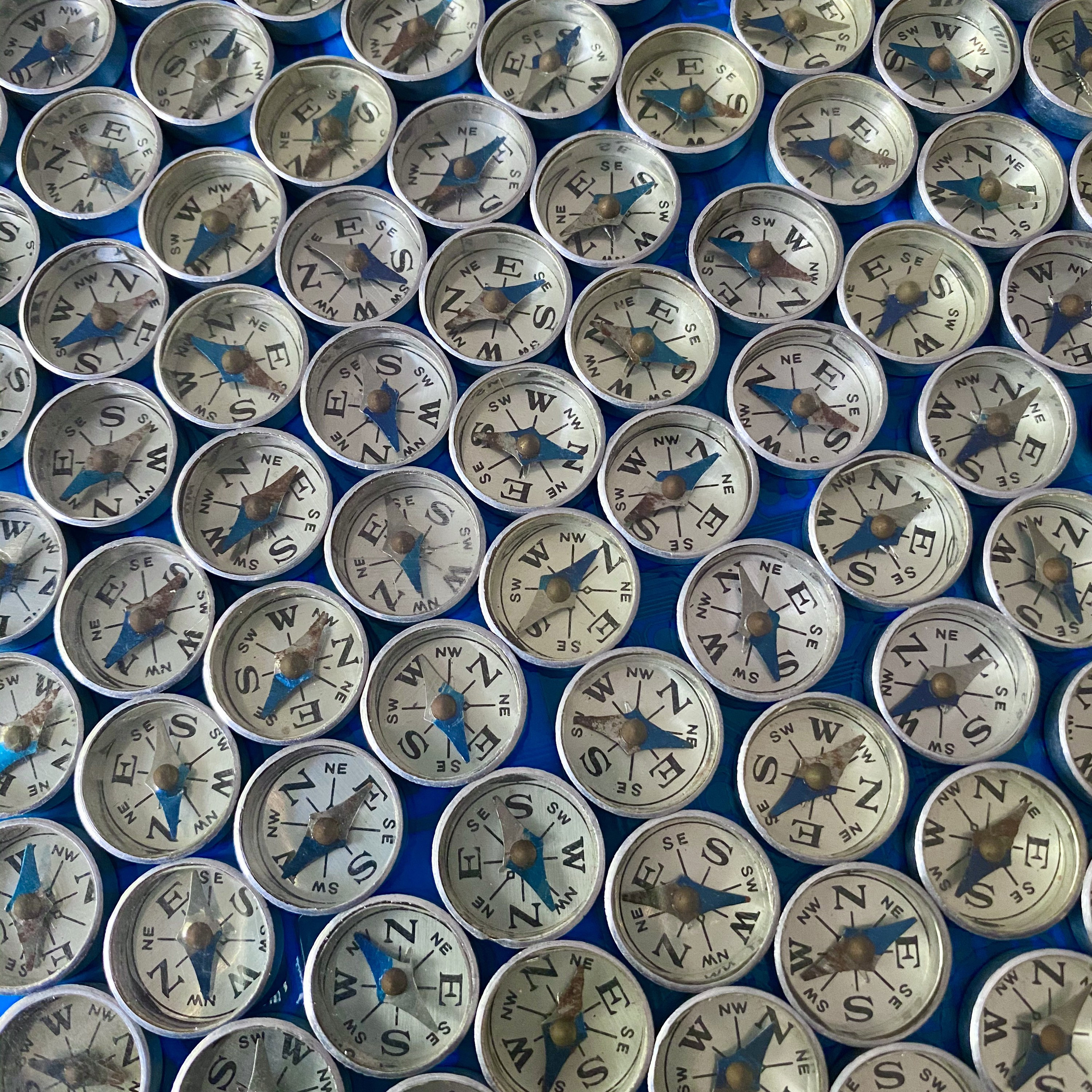 Miniature Compasses 3pcs TINY METAL COMPASSES 16mm Vintage Miniature Aluminum Button Size ...