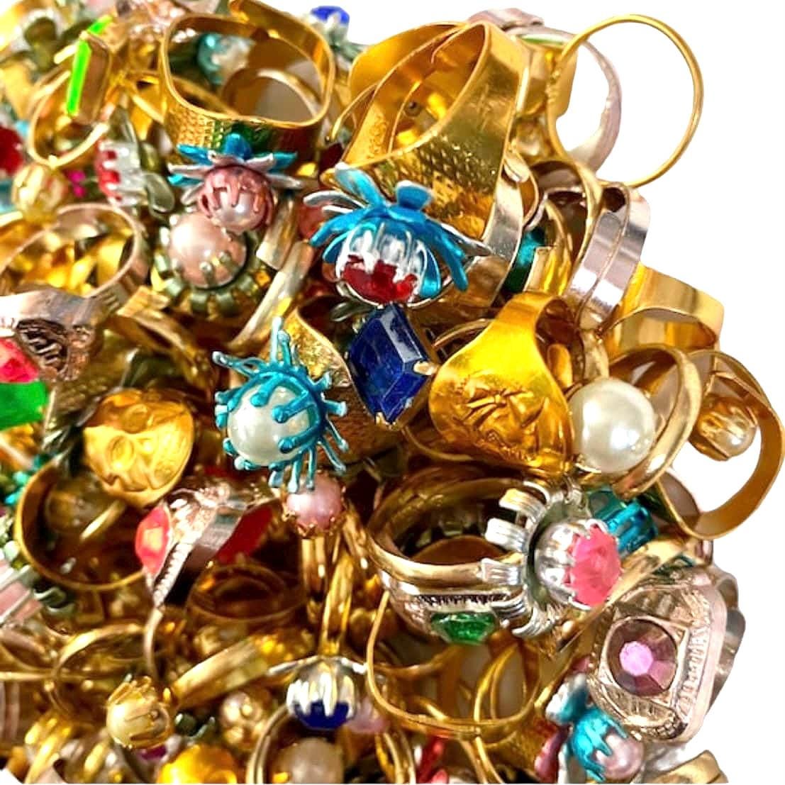 Vintage toy rings - Etsy 日本