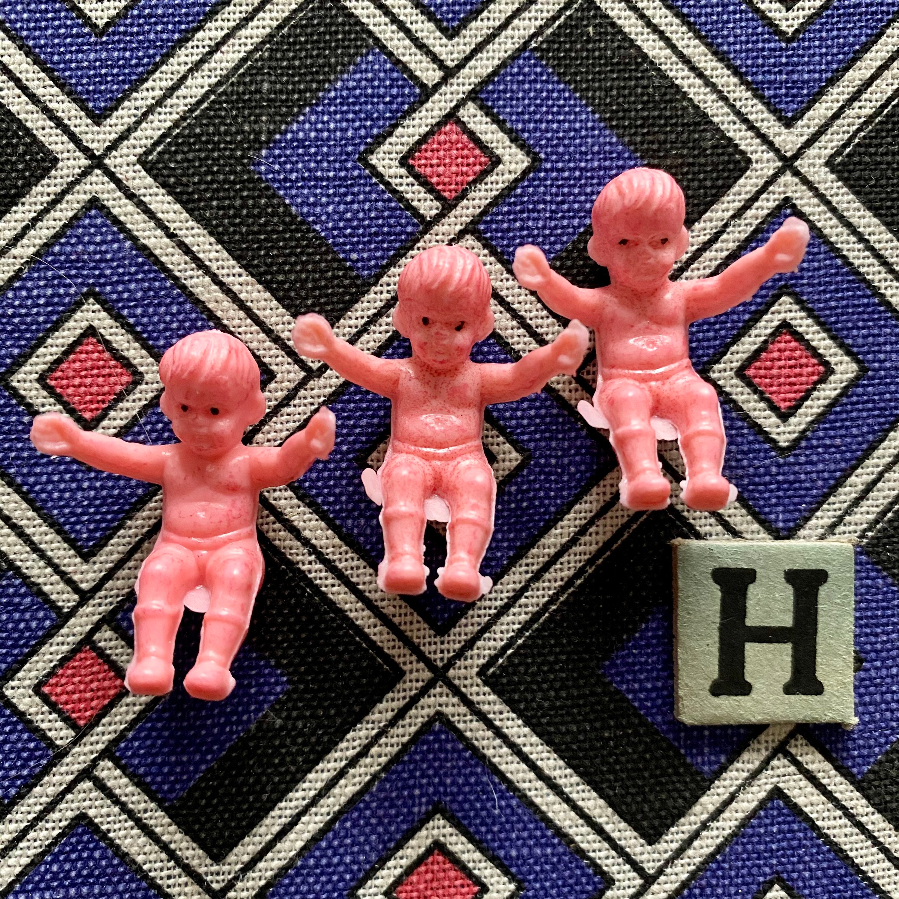 3pcs PLASTIC BABY MINIATURES Pink Tiny Dolls Stern Expression Odd Color  Limited Old Stock Lot H 