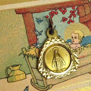 VIRGIN MARY MEDAL Vintage Religious Faceted Our Lady