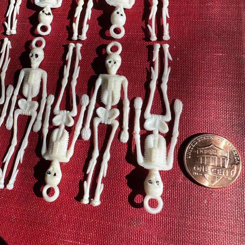 4pcs MINI SKELETON CHARMS 2-1/2 Vintage Plastic Charm Gum Ball Prize Halloween Doll House Skull Bones image 3