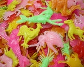 25pcs 60s Vintage PLASTIC VENDING CHARMS Mermaids Elephants Chickens Dogs