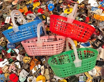 1 Doll-Sized Shopping Basket 4" Vintage Plastic Miniature Marked Hong Kong Choice of Color