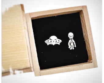 Tiny Alien & UFO-oorbellen-zilveren oorbellen-oorbellen-niet-overeenkomende oorbellen-oorbellen-oorbellen-cadeaus voor haar-minimalistische oorbellen-klein