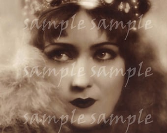 Digital Collage Sheet Instant Digital Download ANTIQUE Vintage photograph Queen Princess Antique FRENCH Shabby Chic Boho