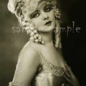 Photo VINTAGE TÉLÉCHARGEMENT NUMÉRIQUE Reine Marie-Antoinette Belle femme victorienne Collage feuille Carte postale française Laissez-les manger un gâteau