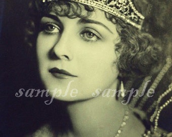 VINTAGE photograph instant DIGITAL DOWNLOAD Victorian Queen princess Printable Antique Photograph Victorian Beautiful Woman