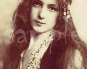 Digital Collage Sheet VINTAGE photo DIGITAL DOWNLOAD Gypsy Princess Art Printable Antique Victorian Beautiful Woman Bohemian Boho Princess