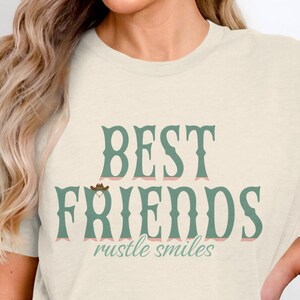 ベストフレンズTシャツ、Rustle Smiles Tシャツ、ウエスタンTシャツ、親友へのギフト、お揃いの友達シャツ、かわいいBFF Tシャツ、トレンディな友情トップス