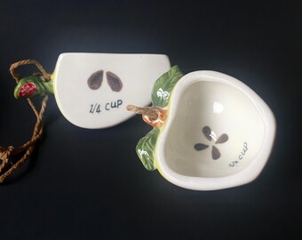 vintage apple measuring cups - 1/3 & 1/4 cup only