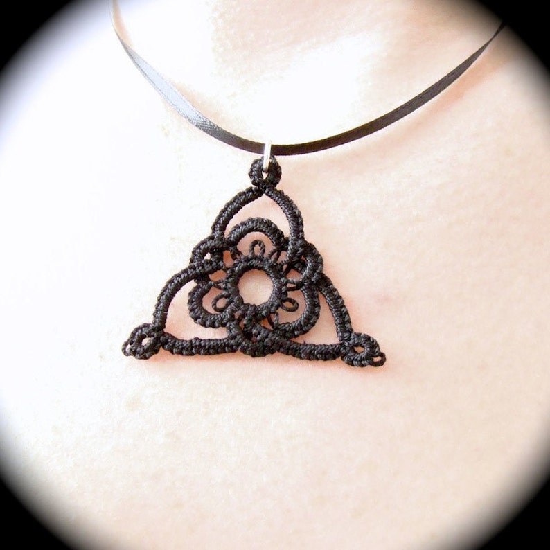 Tatted Symbol Pendant Celtic Triangle Etsy
