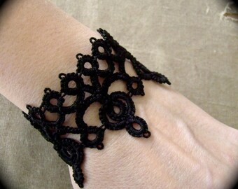 Tatted Lace Cuff Bracelet - Diadem