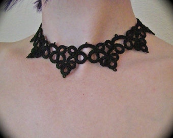 Tatted Lace Choker Necklace - Tenebrous