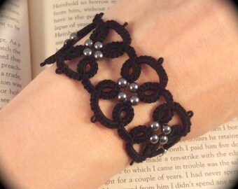 Tatted Lace Bracelet - Black Quadra