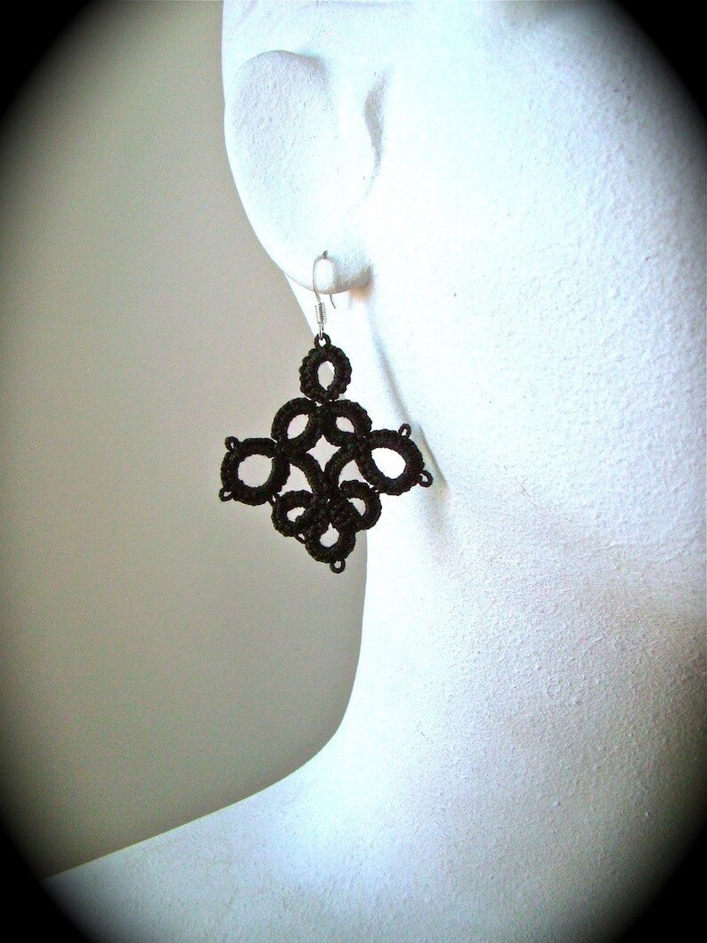 Tatted Lace Earrings Tenebrous Simple image 2