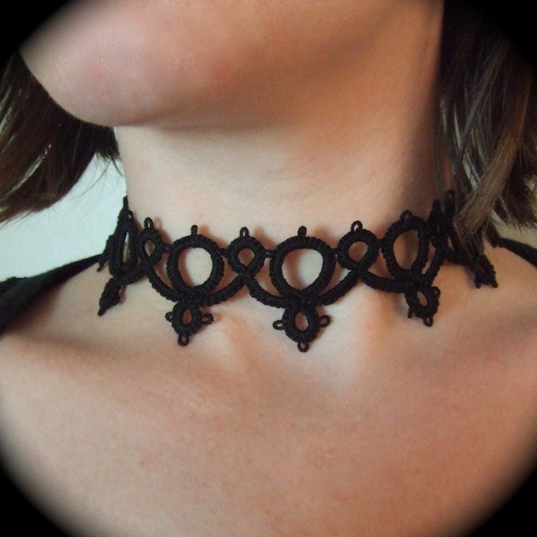 Tatted Lace Choker Necklace - Gothic Cameo Lace