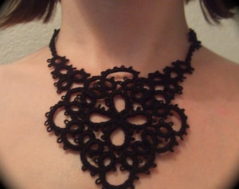 Tatted Lace Statement Necklace - Vive La Reine