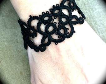 Tatted Cuff Bracelet - Wandering Vine