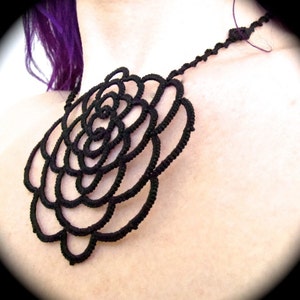 Tatted Lace Statement Necklace Lotus image 5