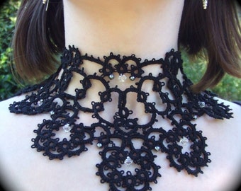 Tatted Lace Collar Necklace - Portrait of an Elegant Lady