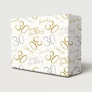 Papel de regalo para el 30 cumpleaños ¡Hurra! Celebra los 30 años. Papel de regalo unisex para hombre y mujer. Color blanco (2 hojas). imagen 1
