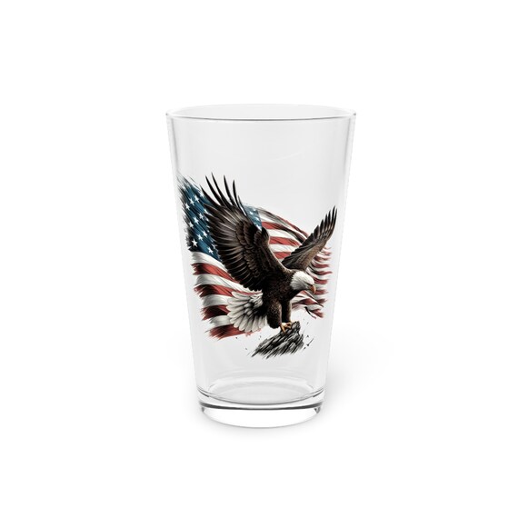 American patriot eagle flag Pint Glass, 16oz