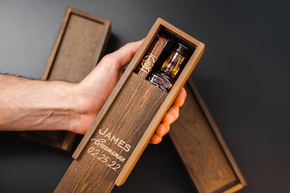 Personalized Groomsmen Gift Box, Engraved Pine Wood Cigar Box