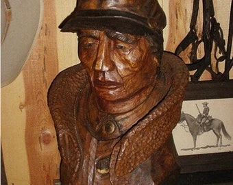 De nuestro museo Talla grande de MADERA pesada ~ SOLDADO DE BÚFALO ~ por Ed Carpendar Carp