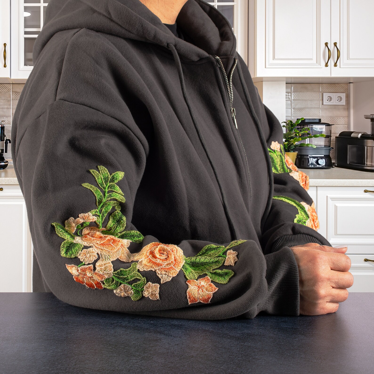 Pink Rose Floral Pattern Print Women's Sweatshirt main image 1