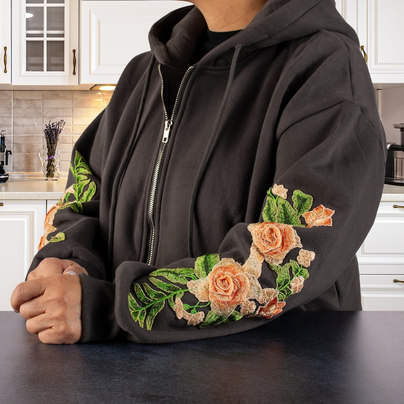Pink Rose Floral Pattern Print Women's Sweatshirt main image 0