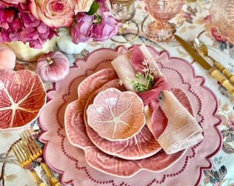 Pink Scalloped Placemat Set of 4, Waterproof Embroidered Table Decor, Floral Table Setting, Mother’s Day Gift