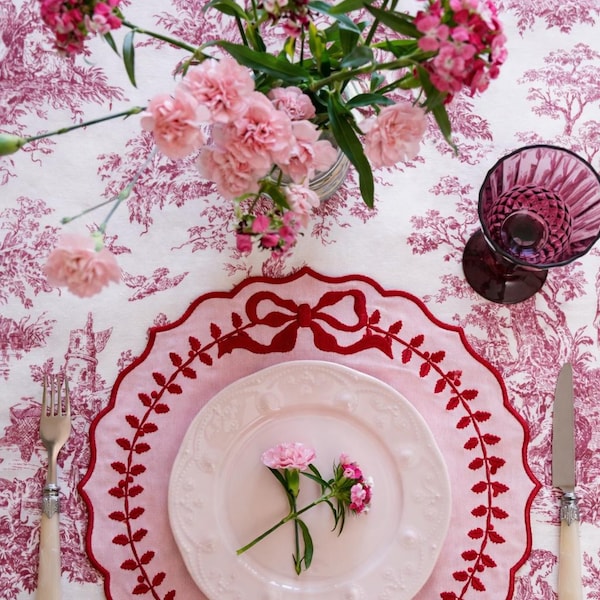 Pink Scalloped Embroidered Placemat with Red Bow Detail, Valentine’s Day Table Decor, Romantic Fabric Dining Mat by PNR Decor