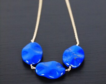 Wavy Lapis Lazuli Beads and Gold Chain Necklace