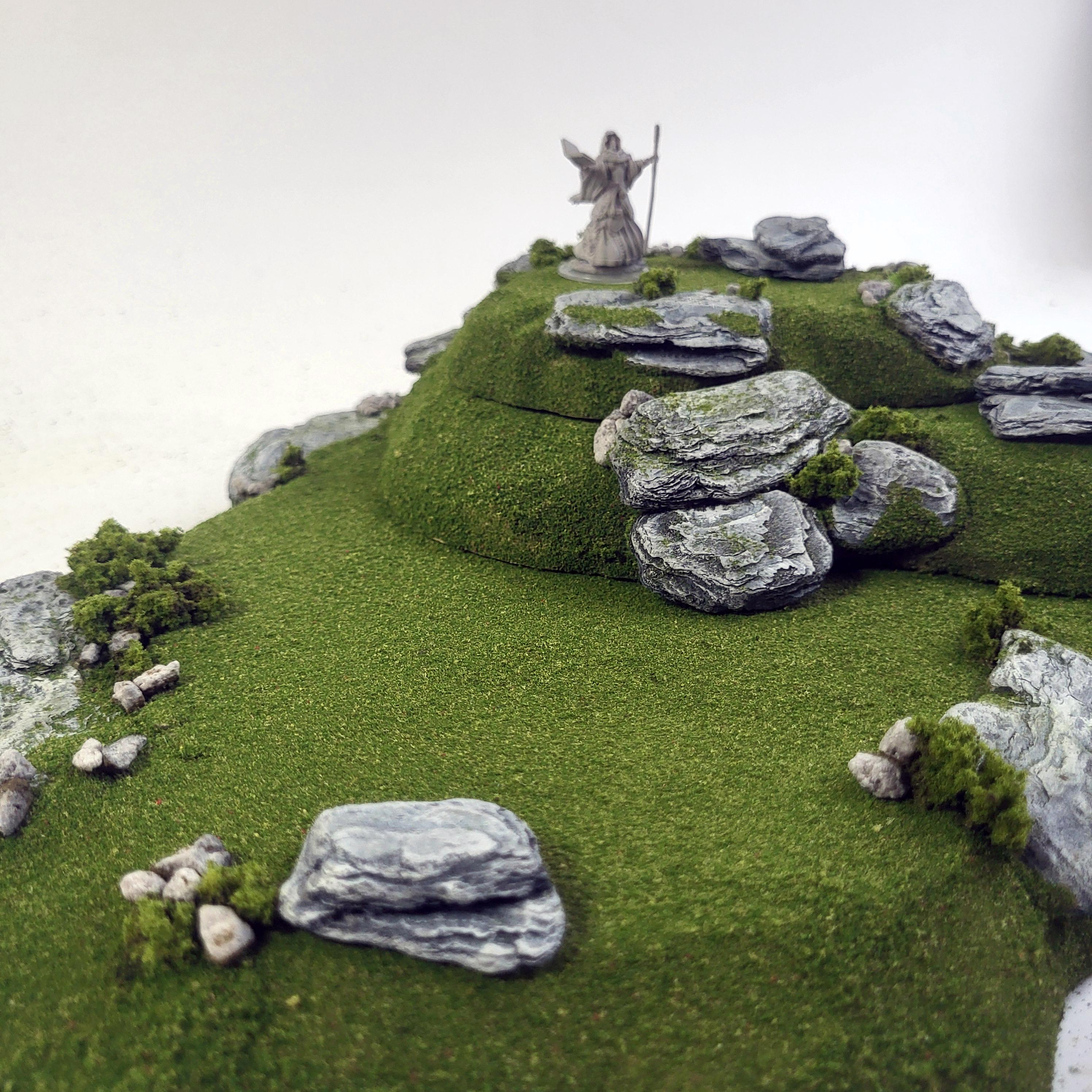 Wargaming Terrain - Set scatole medie alte colline nere innescate Wargaming Terrain - Set scatole medie alte colline nere innescate