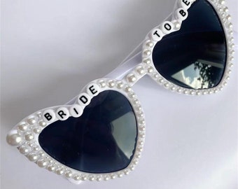 Personalized Name Sunglasses , Pearl Heart-shaped Sunglasses with name, Personalized Name Sunglasses For Beach