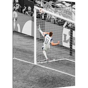 Tela de liquidação do Micky van de Ven GoalLine pronta para pendurar foto do Tottenham Spurs decoração de parede arte de bar de futebol presente para torcedor final da Liga Europa