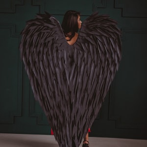 Large black angel wings, demon wings, devil wings, raven wings, wings for perfomances, wings for halloween cosplay photoshoot, cosplay wings
