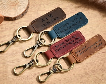Personalized Keychain, Engraved Leather Key Holder, Customized Keychains for Mom and Dad, Christmas Gift for Him, Best Friend Gift for Her