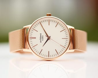 Women's Personalized Watch, Rose Gold Mesh Strap, Minimalist Engraved Watch, Modern Font, Handcrafted Gift for Her, Ladies Watch