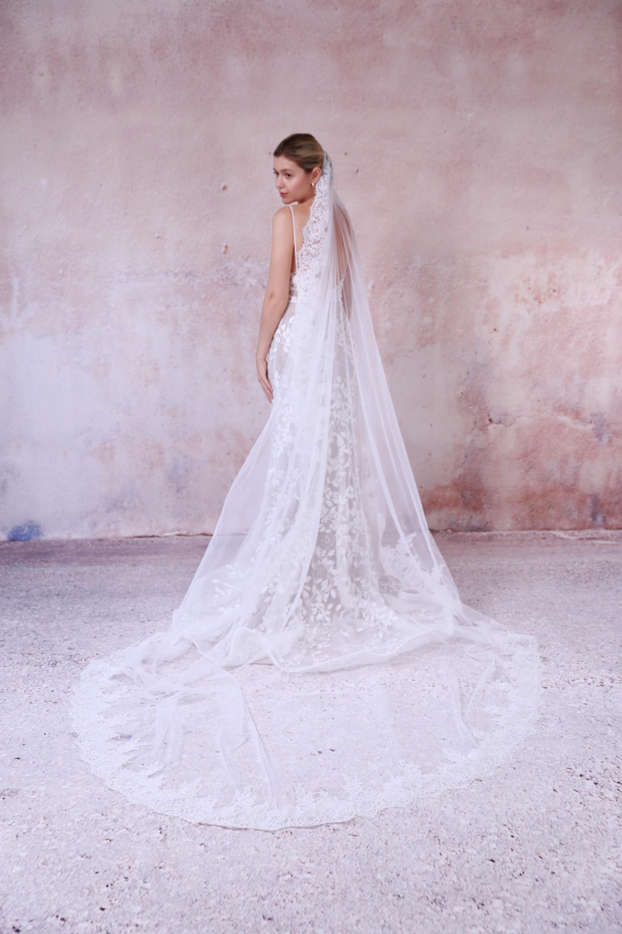 New Beautiful eyelash lace 1T veil white or ivory Lace Mantilla Veil - Eyelash Lace Cathedral Bridal Veil  main image 2