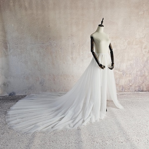 Dahila - 4Tier overskirt with slit, Overskirt with waistband , Bridal overlay, Soft tulle train, Removable tulle overskirt, RO24022