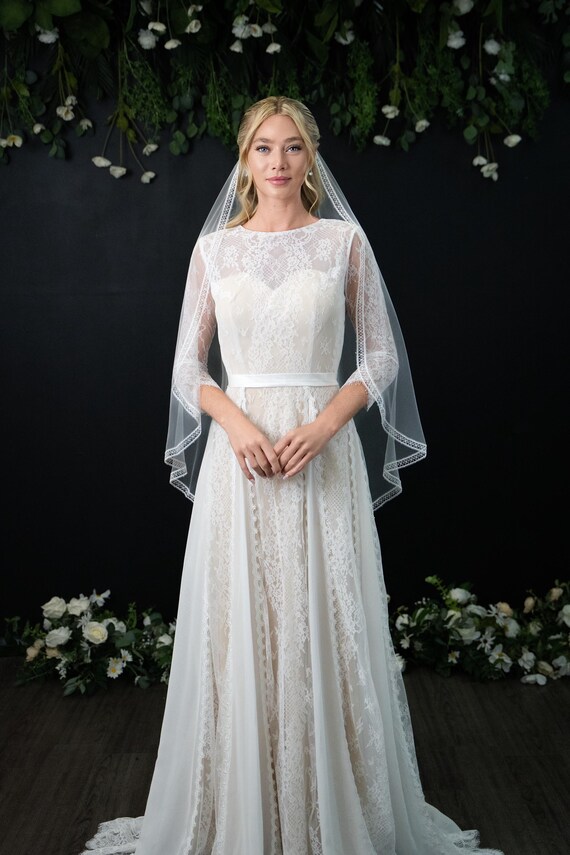 Sienna - Super Soft Tulle and Lace Edging Veil, Thin Lace  display picture 1
