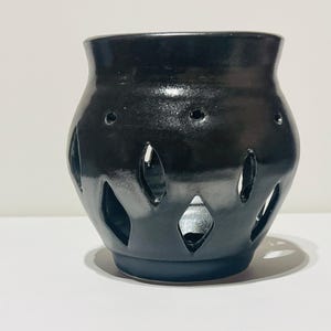 Schwarzer Topf für Orchideen (Grösse A)
